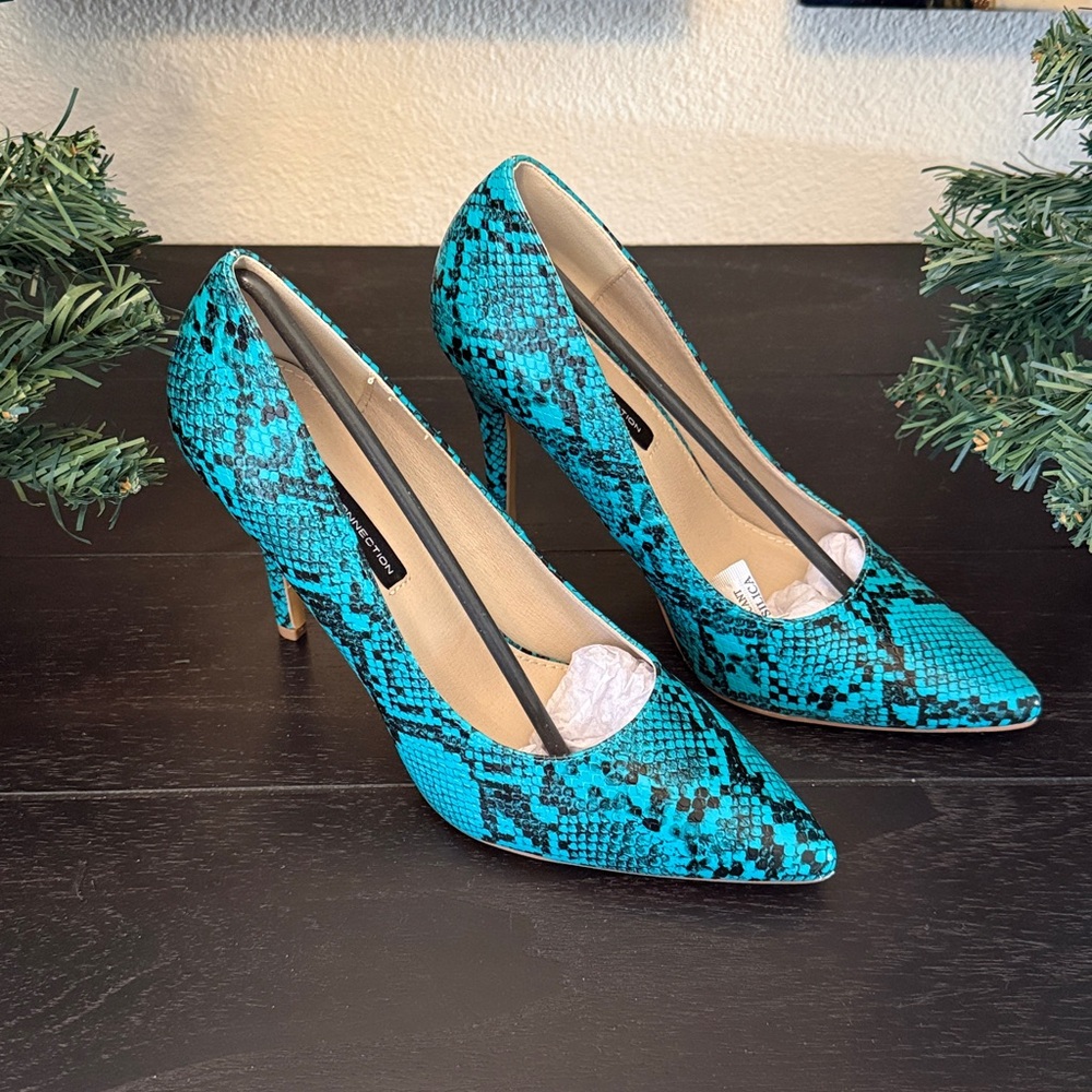 NWT French Connection Elegant Teal Snakeskin Women's Heels Size 9 - Picture 3 of 7